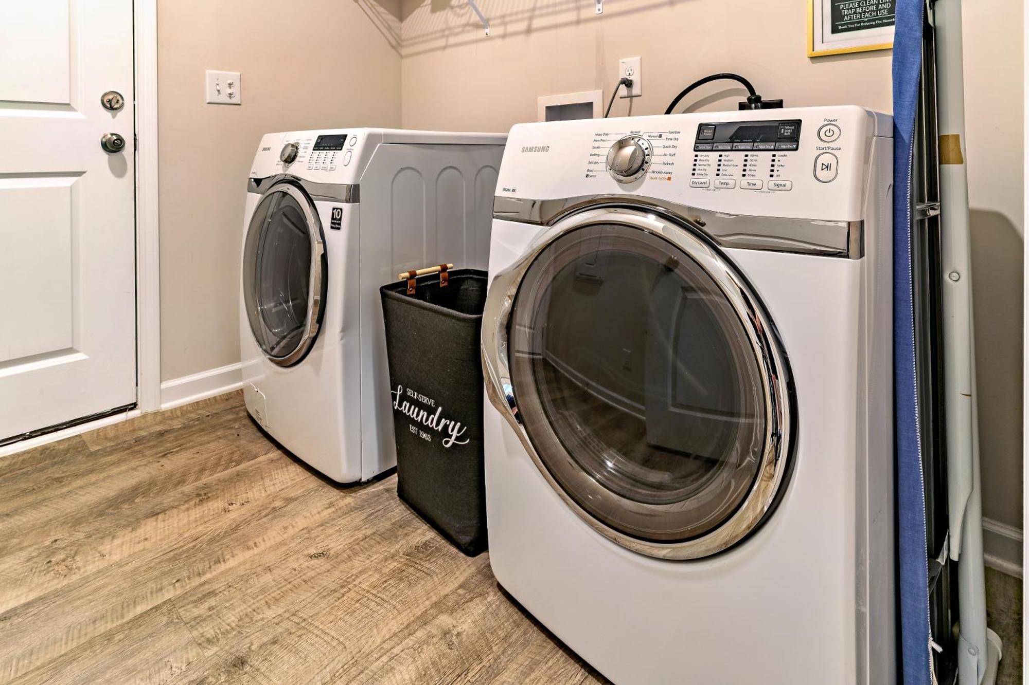 Raleigh Luxe Family Retreat- 15 Min To Downtown, Kids Gear, Fast Wifi For Wfh, Ev & Pet Friendly别墅 外观 照片